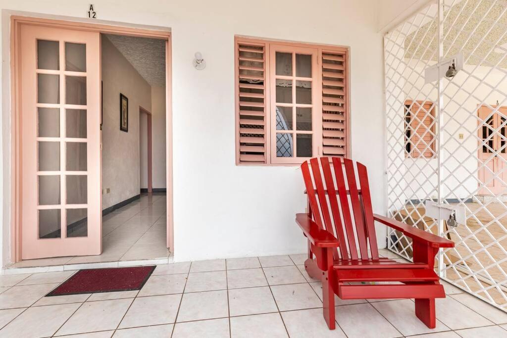 Shaw Park Gem Apt 12A Ocho Rios Exterior photo